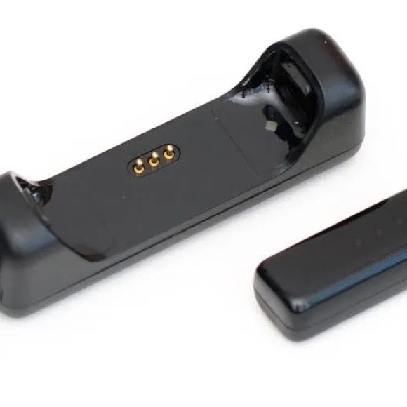 FIT BIT FLEX 2 ACTIVITY TRACKER - Picture 8 of 9